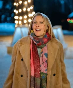 A Merry Little Ex-Mas 2025 Alicia Silverstone Teddy Coat